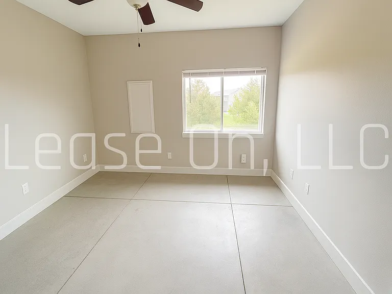 8196 E 34th Ct S — Photo 8
