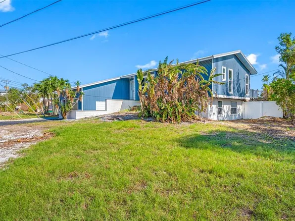 596 Belle Point Dr, Saint Pete Beach, FL 33706