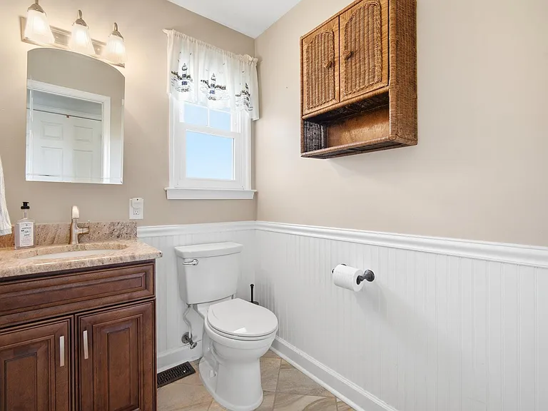 214 Hagen Rd — Photo 17