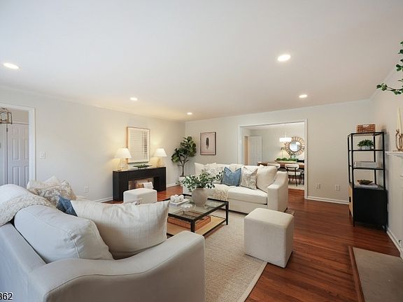 4th image of 12 Cowperthwaite Place