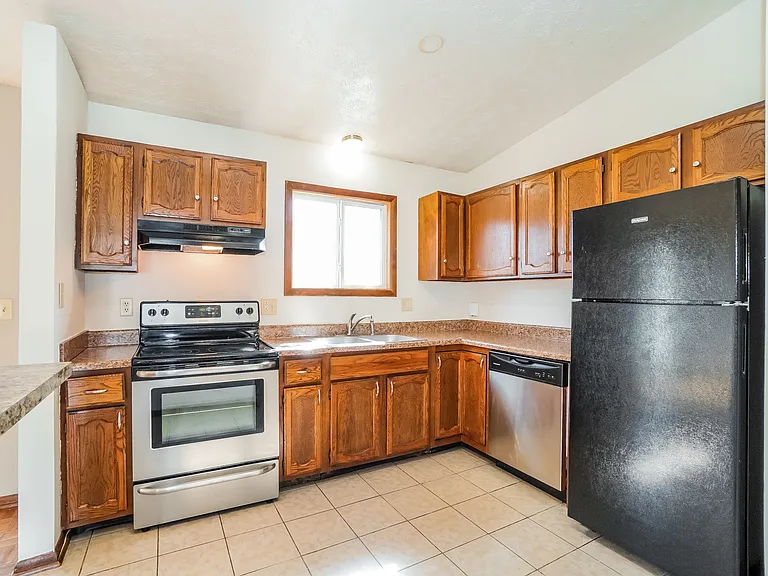 5380 Aqua St — Photo 8
