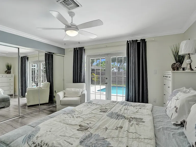 620 SW 100th Ave — Photo 34