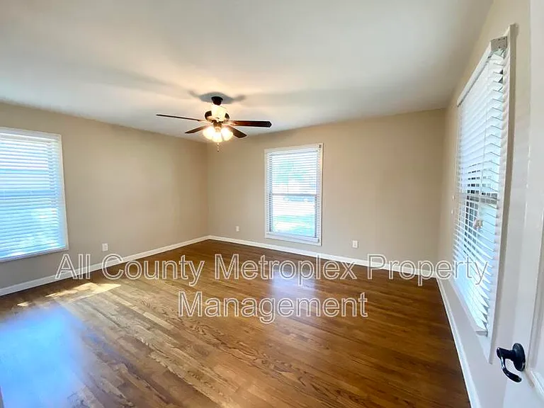 9560 Mercer Dr — Photo 7