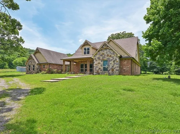 121 Quanah Rd, Fort Gibson, OK 74434