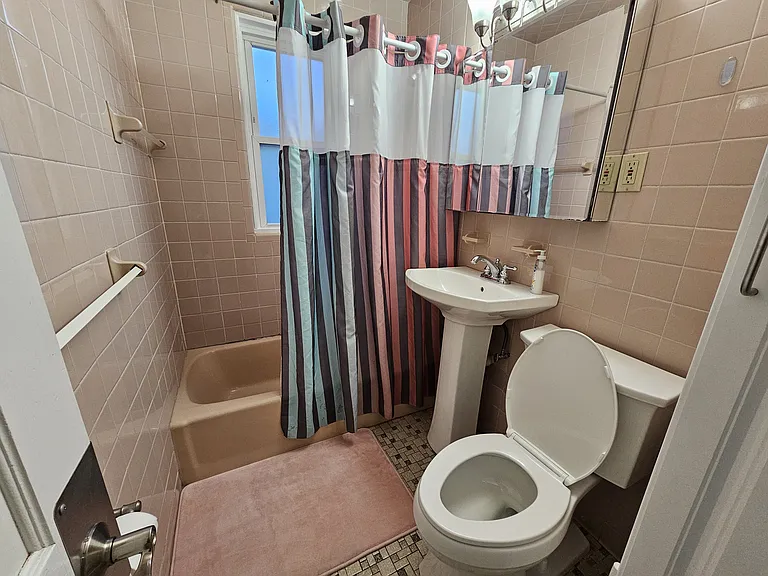 15 New Hampshire Ave #3 — Photo 15