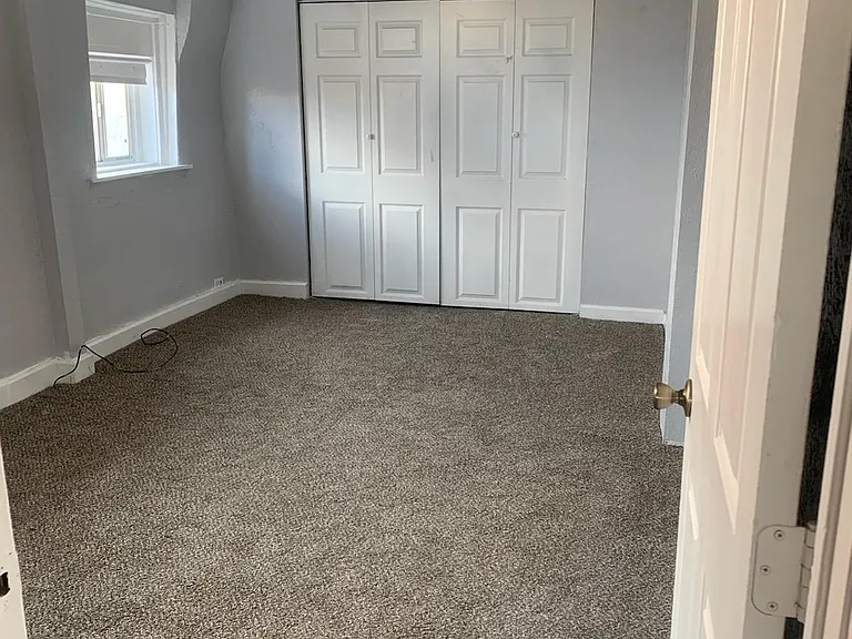 2822 N Garfield St — Photo 6