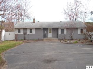 26138 River Rd, Cohasset, MN 55721