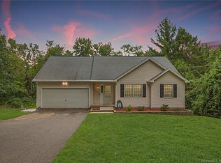 638 Foster St, South Windsor, CT 06074