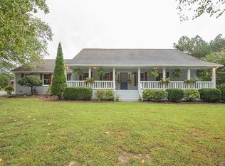 9801 Kanak Dr, Disputanta, VA 23842