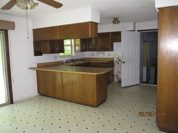 2nd image of 328 County Road 488