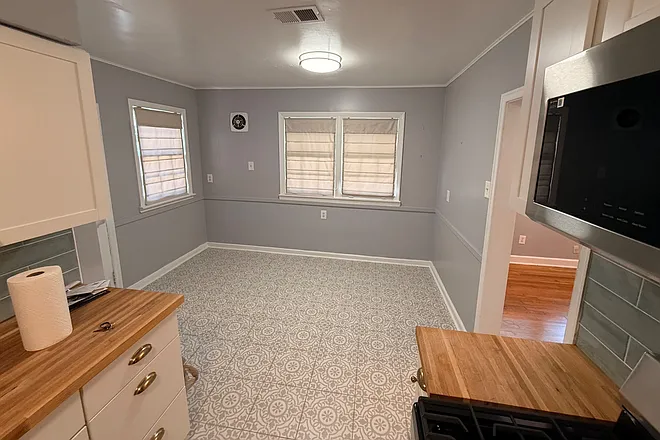 1812 York Ave — Photo 6