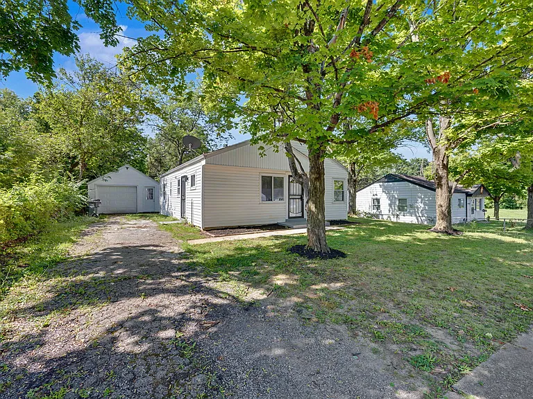 4460 Curundu Ave — Photo 22