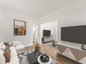 5391 N. Huntington Dr.