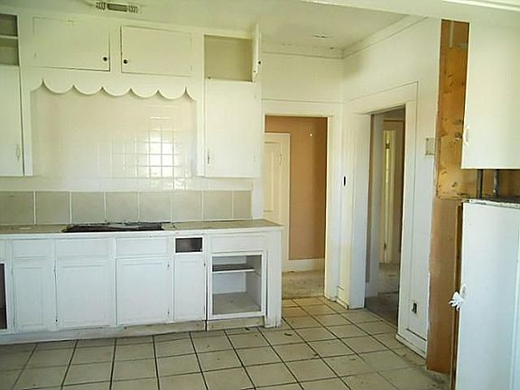 5th image of 1001 E Richmond Ave