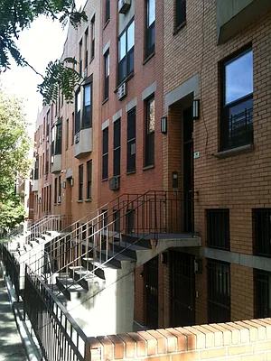 Sold by Corcoran | media 21