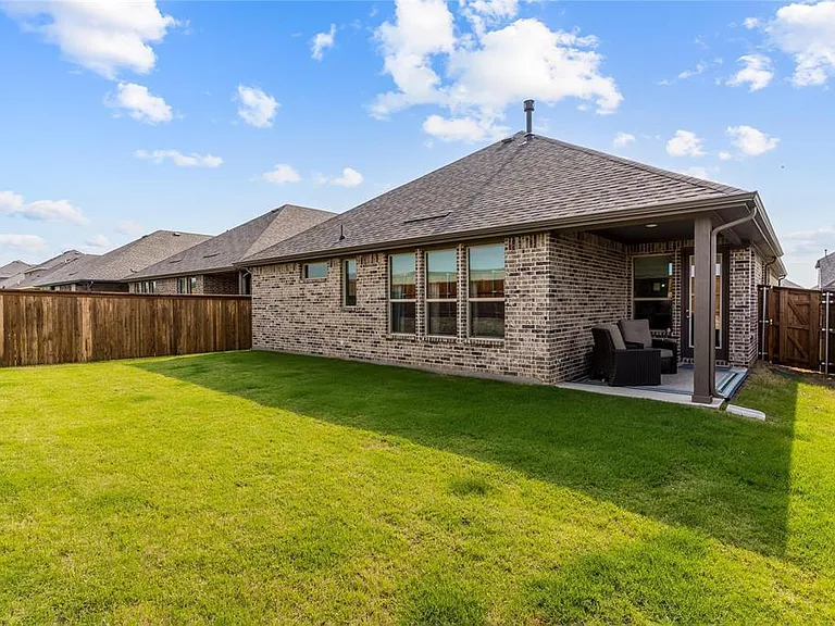 3908 Starlight Creek Dr — Photo 38