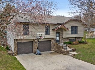 3405 Winners Cir, Columbia, MO 65202