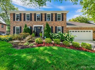 356 Birchbrook Ct, Glen Ellyn, IL 60137