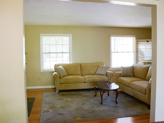 3rd image of 4160 Archwood Dr