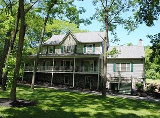 378 Tunnel Rd, Asbury, NJ 08802