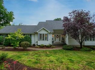 1085 Oak Hill Rd, Fitchburg, MA 01420