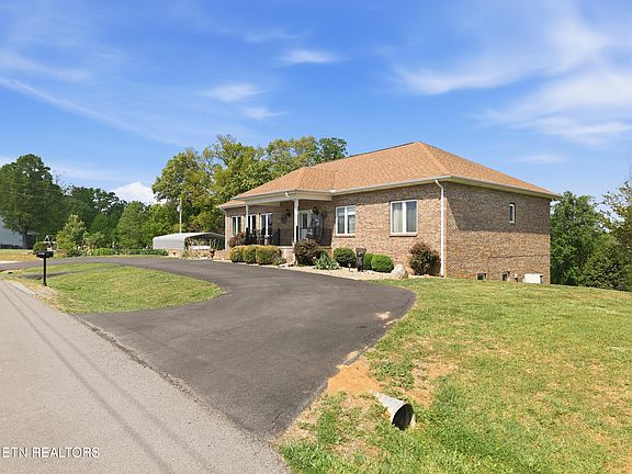 3rd image of 446 Gaut Rd