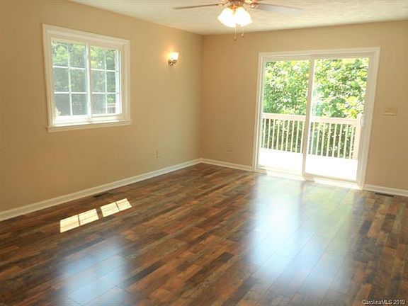 4th image of 601 Dixie Ave NW