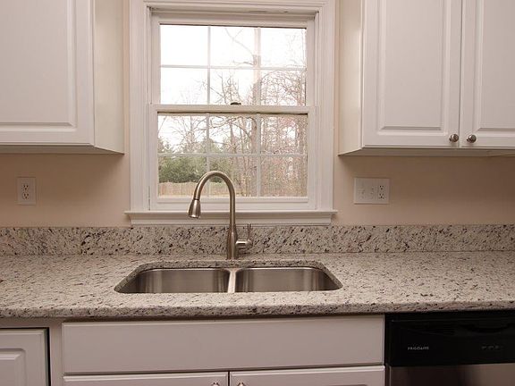 5th image of 10514 Oak Cottage Dr