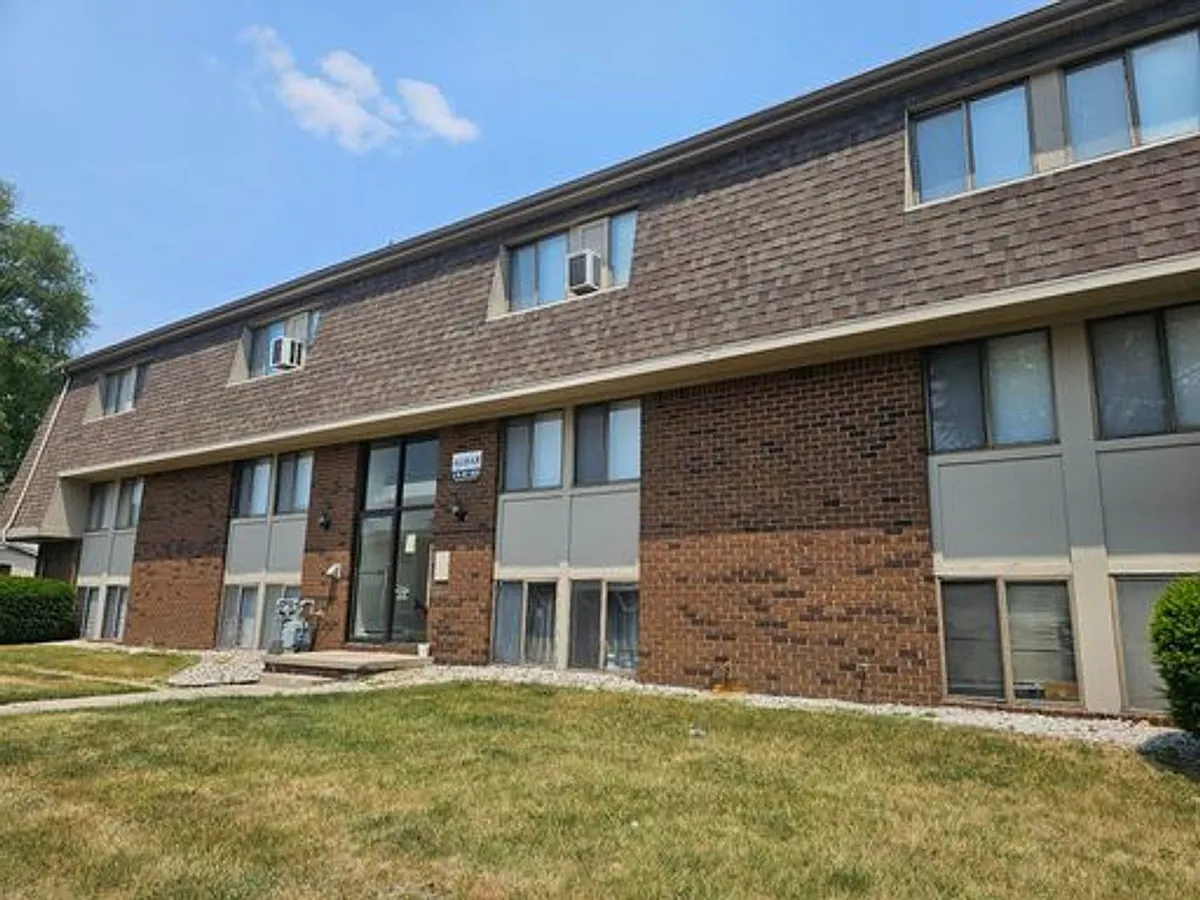 Building Photo - 835 4th St