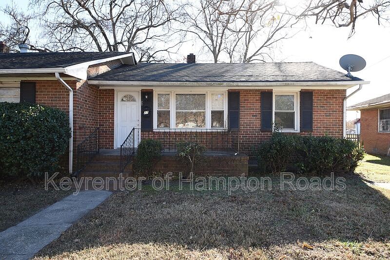 1st image of 25 Carver Cir #27