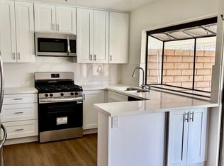 1962 Ren Cir APT A, Tustin, CA 92780