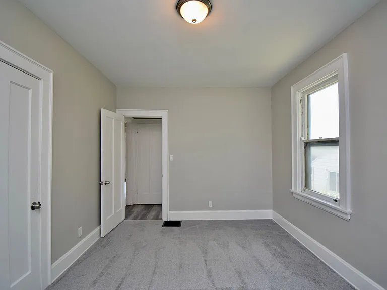 6306 Chandler — Photo 17