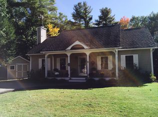 8 Chippewa St, Hubbardston, MA 01452