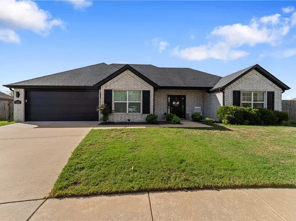 4199 E Sonoma Falls St, Fayetteville, AR 72701