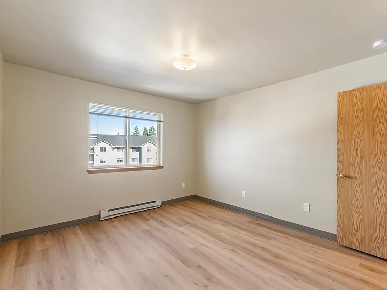 Ashton Apartments — Photo 99