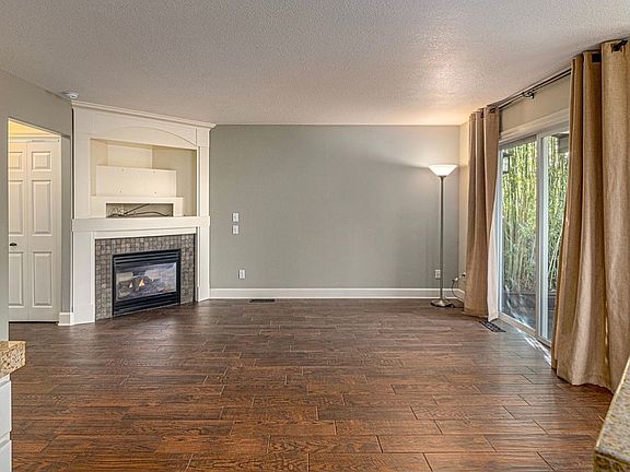 3rd image of 361 SE 69th Ave