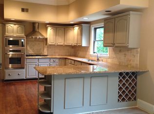 7242 Archlaw Dr, Clifton, VA 20124