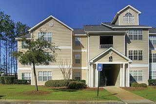 1st image of 438 Walden Shores Ln