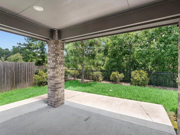 9257 Inland Leather Ln — Photo 34