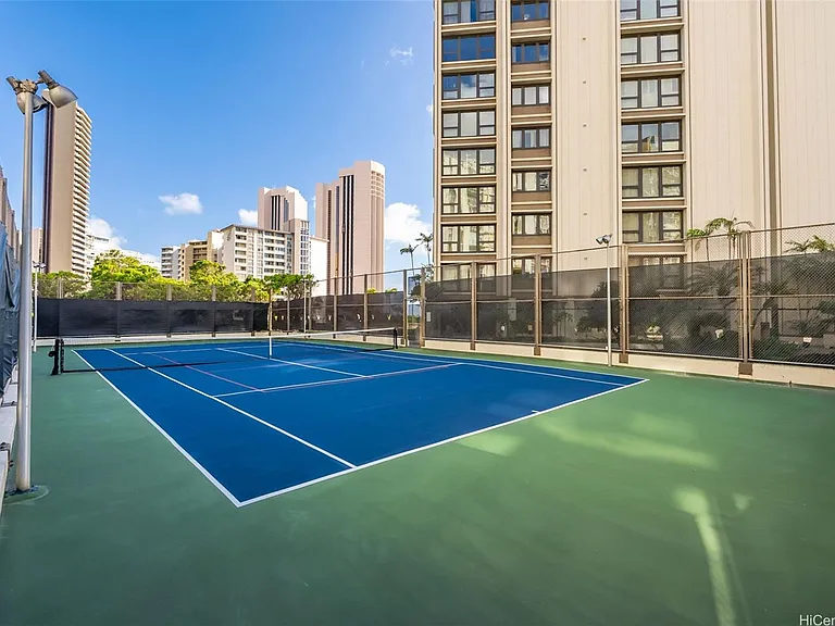 1650 Ala Moana Blvd #503 — Photo 2