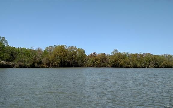 4th image of 232 Bluewater Dr