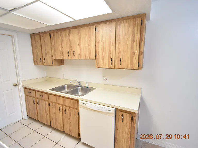 409 Big Cedar Way #B — Photo 6