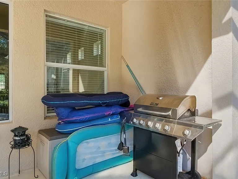 11225 Lithgow Ln — Photo 31