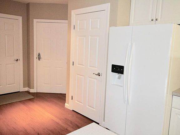 4th image of 6 Woodman Way #311A