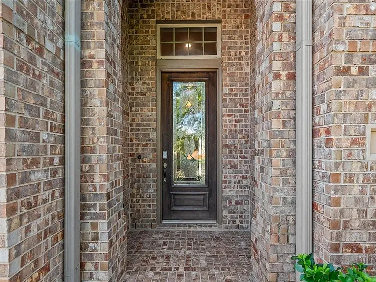 11231 Dunstan Hill Dr — Photo 2