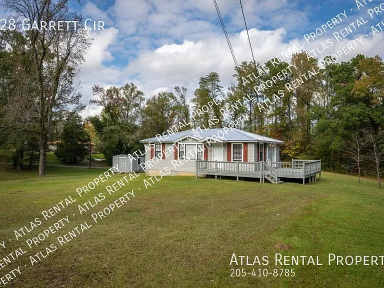 928 Garrett Cir — Photo 1