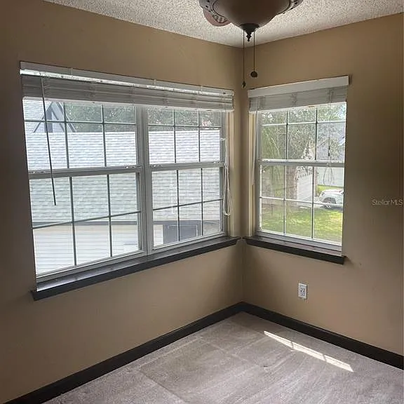 9828 Bubbling Brook Ct — Photo 16