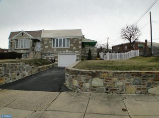 3827 Karen St, Philadelphia, PA 19114