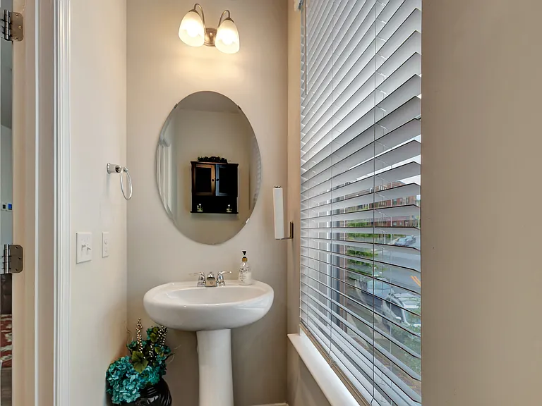 4331 Laplata Ave — Photo 9