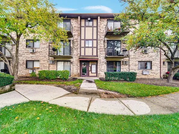 342 Klein Creek Ct #342-A, Carol Stream, IL 60188